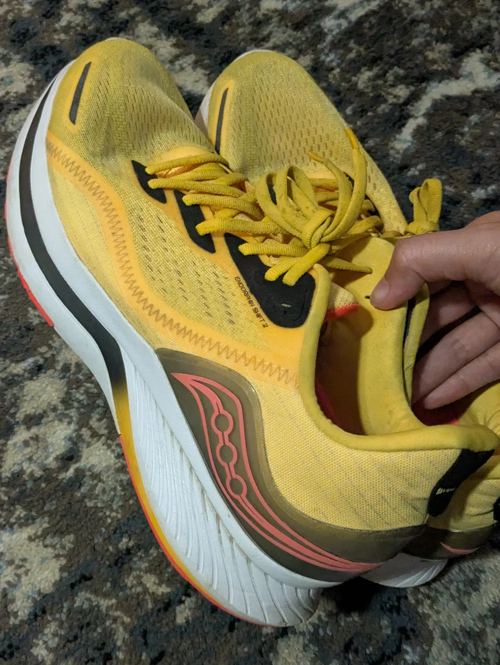 Saucony Endorphin Shift 2 ViZiGold Men's 10.5